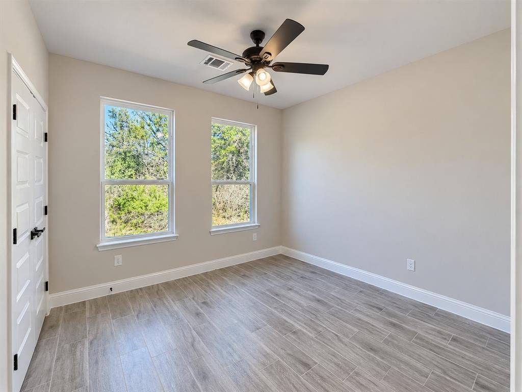 5206 Stoneridge Drive, Granbury, TX 76048 5206 Stoneridge Drive, Granbury, TX 76048
