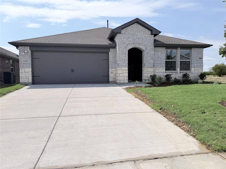 Property photo for 629 Dunham Road, Nevada, TX