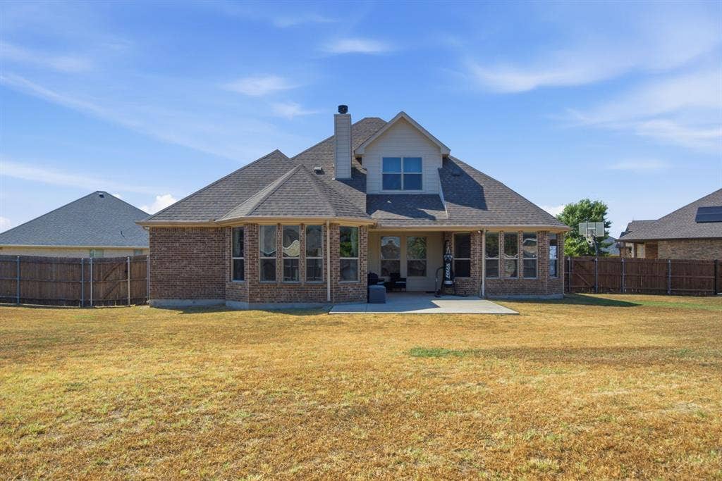 3112 White Horse Court, Granbury, TX 76049 PERFECT PATIO