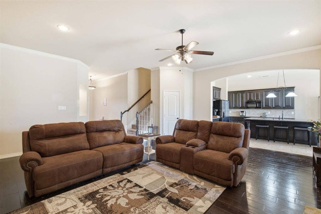 3112 White Horse Court, Granbury, TX 76049 GORGEOUS FLOORING