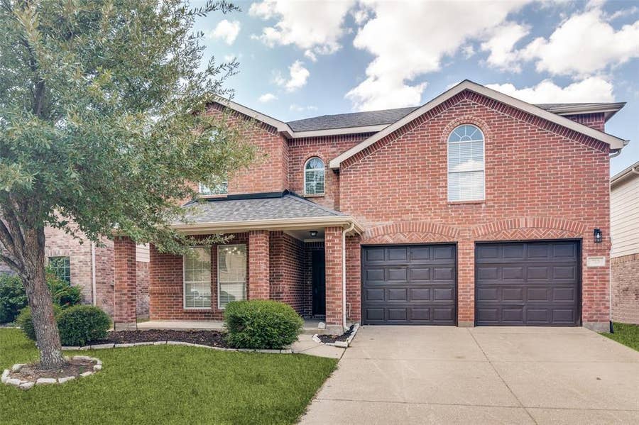 Property photo for 713 Hickory Lane, Fate, TX