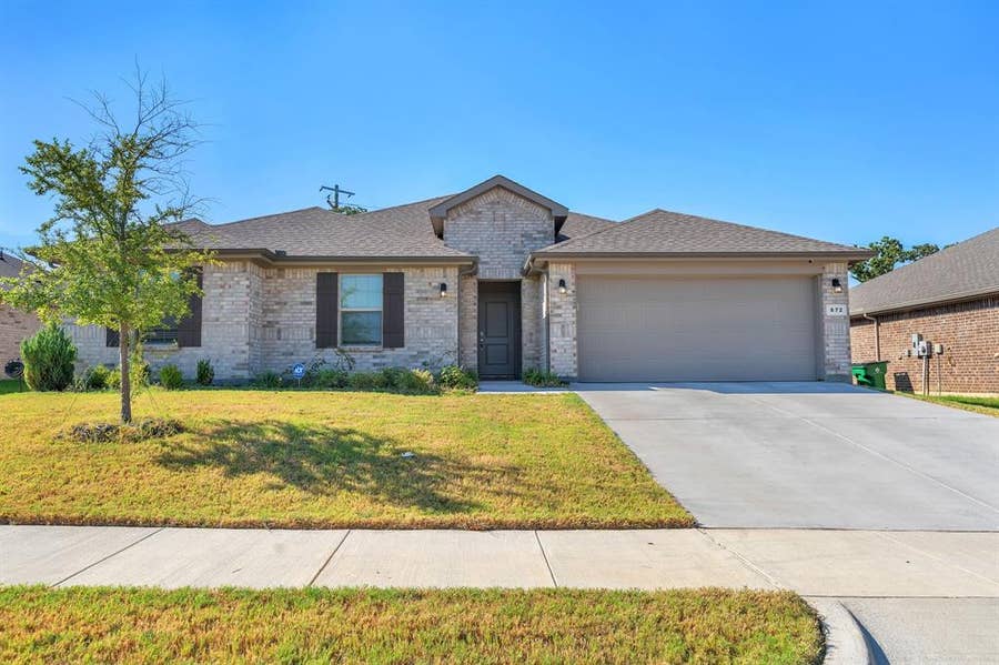 Property photo for 872 Alexandria Lane, Joshua, TX