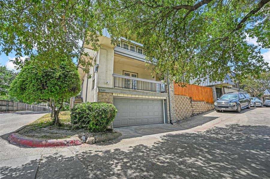 Property photo for 8560 Park Lane, #106, Dallas, TX