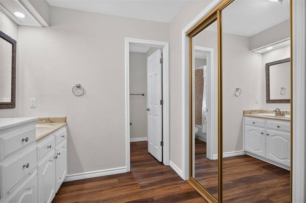 901 Willow Brook Drive, Allen, TX 75002 Primary Bath