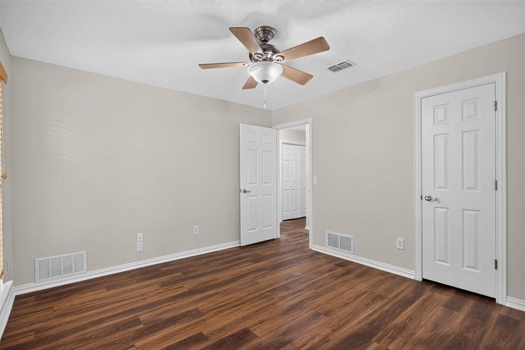 901 Willow Brook Drive, Allen, TX 75002 901 Willow Brook Drive, Allen, TX 75002