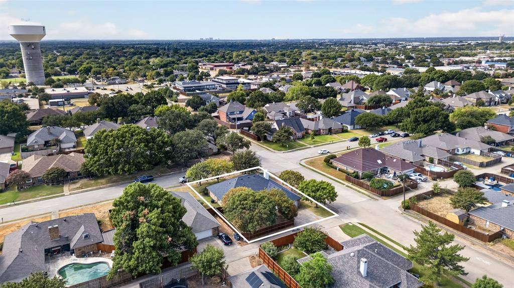 901 Willow Brook Drive, Allen, TX 75002 901 Willow Brook Drive, Allen, TX 75002