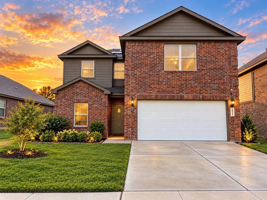Property photo for 5945 Obsidian Creek Drive, Fort Worth, TX