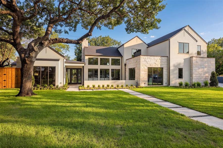 Property photo for 11202 Northland Circle, Dallas, TX