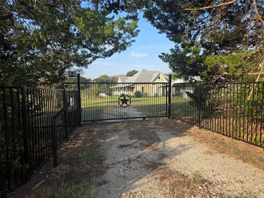 Property photo for 1292 Fm 1365, Mexia, TX