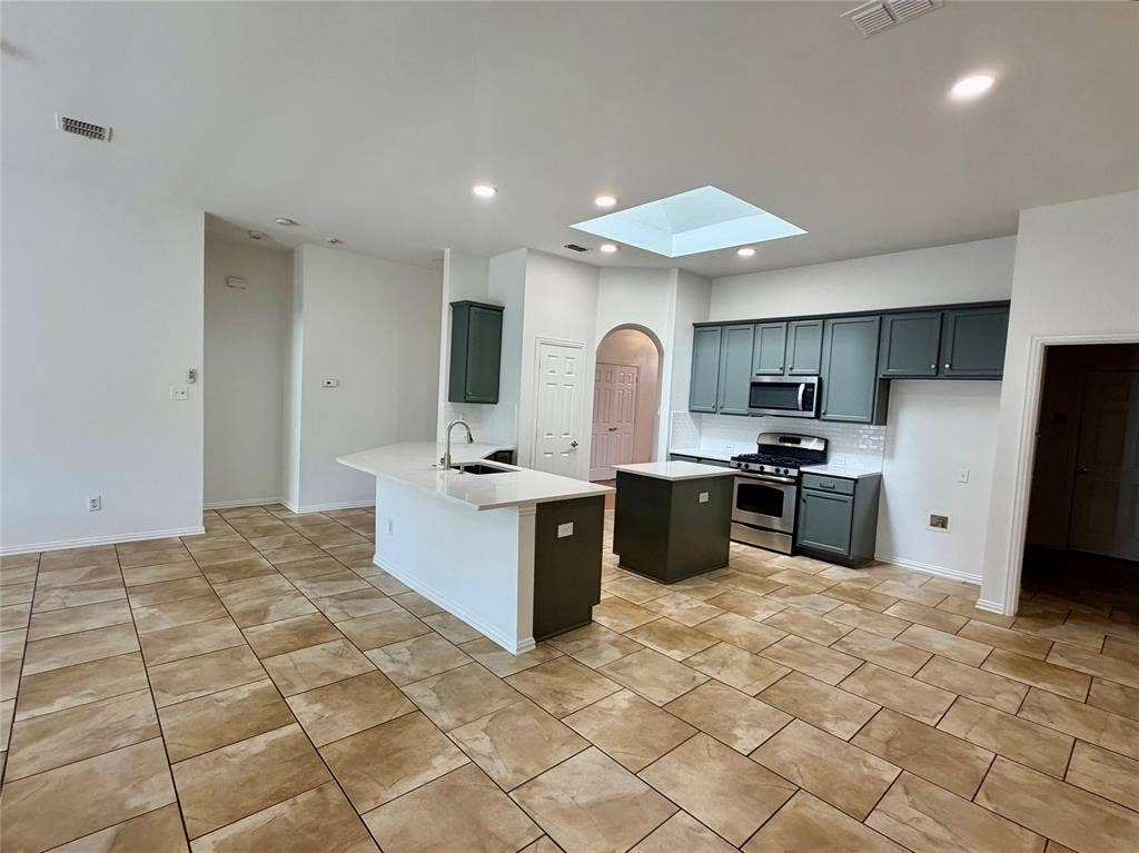 1584 Meadowview, Corinth, TX 76210