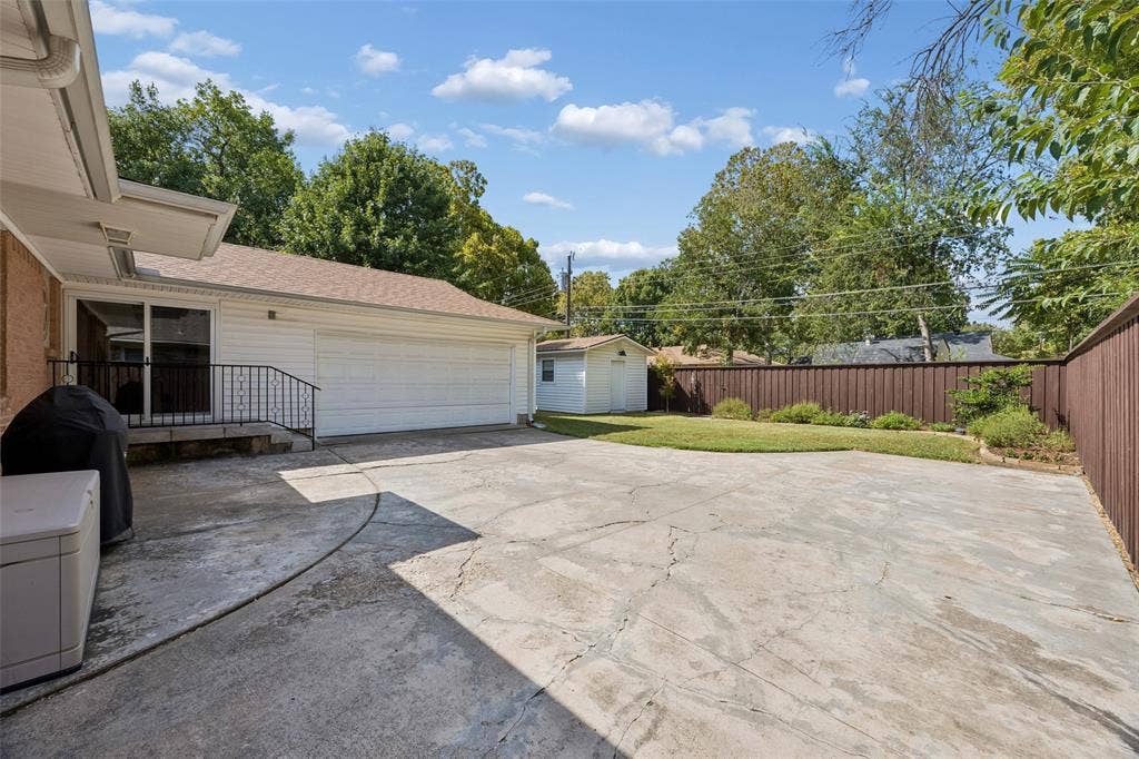 10619 Longmeadow Drive, Dallas, TX 75238 10619 Longmeadow Drive, Dallas, TX 75238
