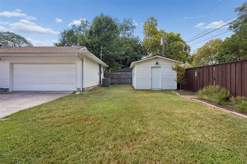 10619 Longmeadow Drive, Dallas, TX 75238 10619 Longmeadow Drive, Dallas, TX 75238