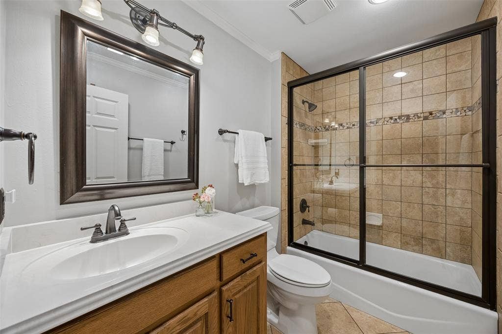 10619 Longmeadow Drive, Dallas, TX 75238 10619 Longmeadow Drive, Dallas, TX 75238