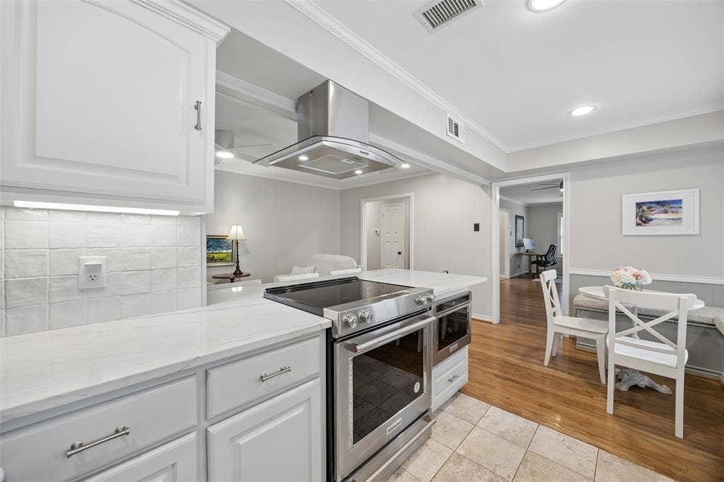 10619 Longmeadow Drive, Dallas, TX 75238 10619 Longmeadow Drive, Dallas, TX 75238