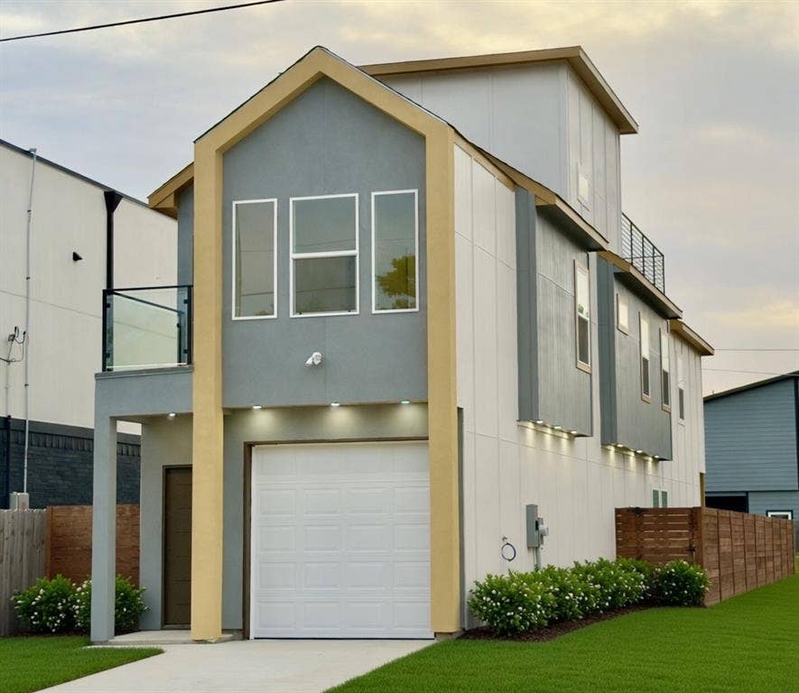 Property photo for 2505 Pennsylvania Avenue, Dallas, TX