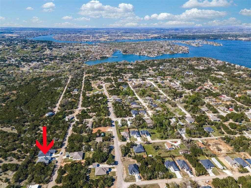 4822 Wichita Street, Granbury, TX 76048 4822 Wichita Street, Granbury, TX 76048