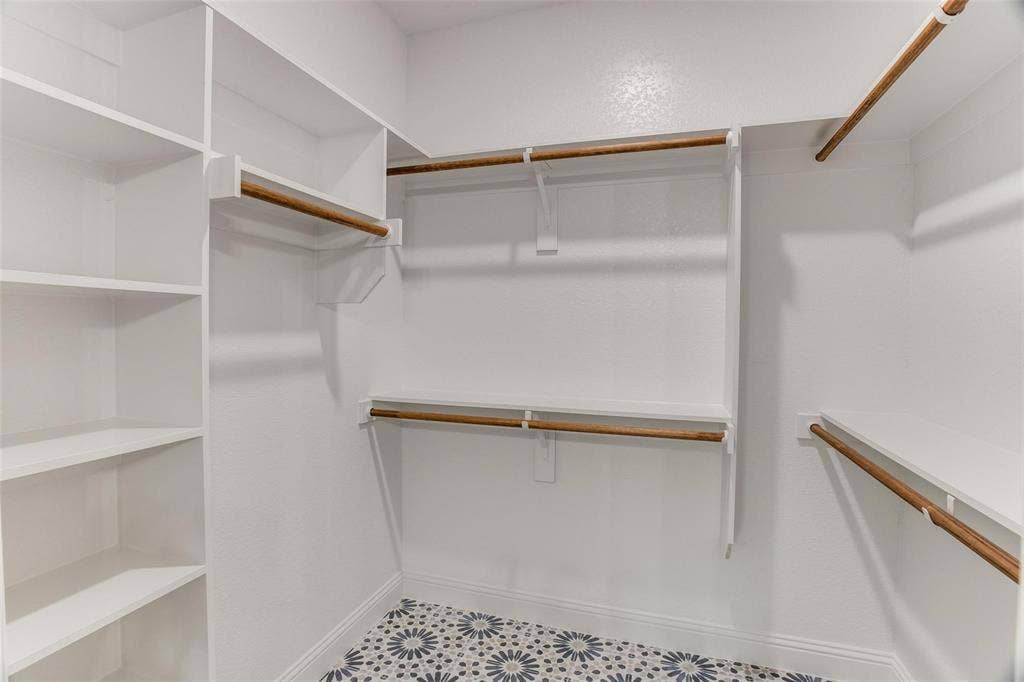 4822 Wichita Street, Granbury, TX 76048 4822 Wichita Street, Granbury, TX 76048