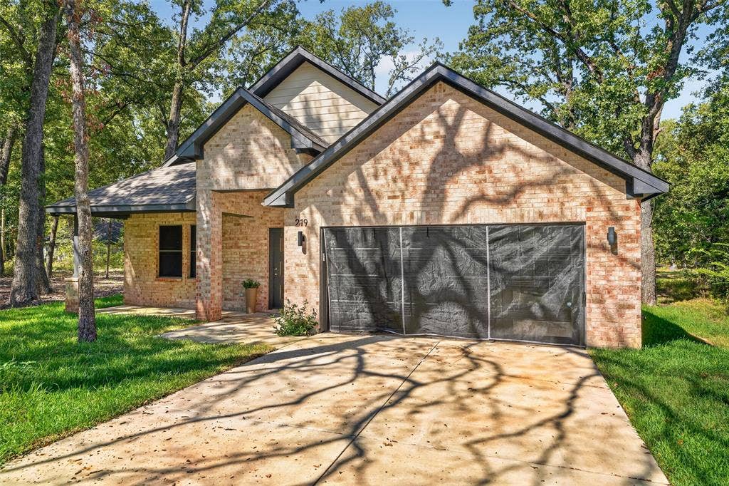 219 E Beachwood Loop, Trinidad, TX 75163 219 E Beachwood Loop, Trinidad, TX 75163