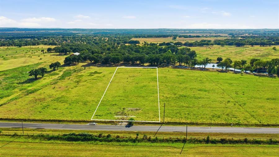 Property photo for 2707 Neri Road, Granbury, TX