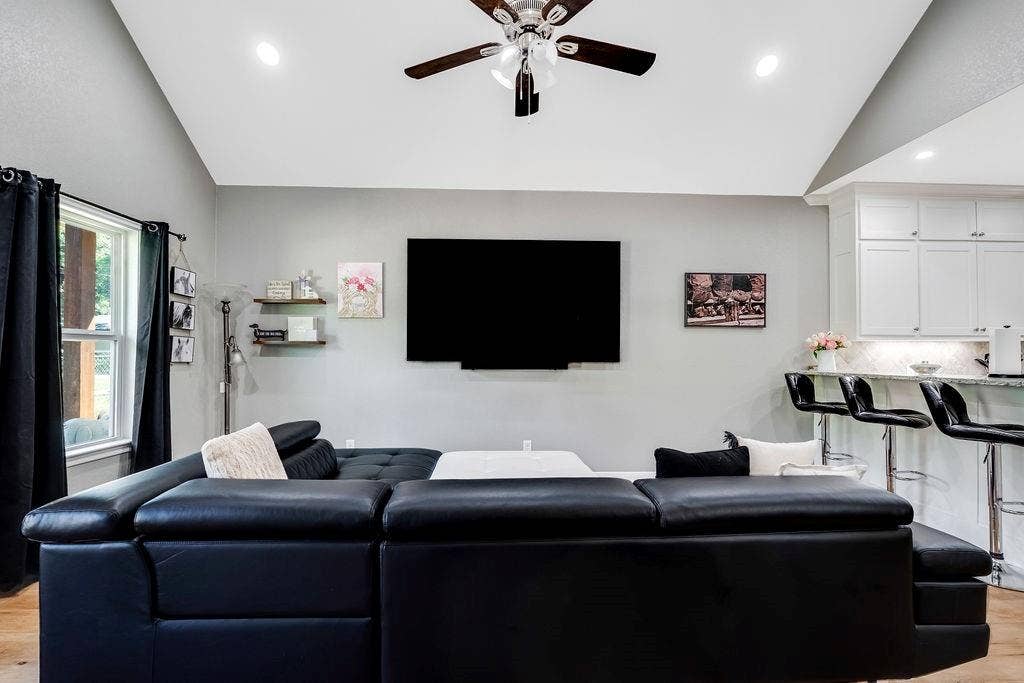 204 Bradford Avenue, Arp, TX 75750 204 Bradford Avenue, Arp, TX 75750