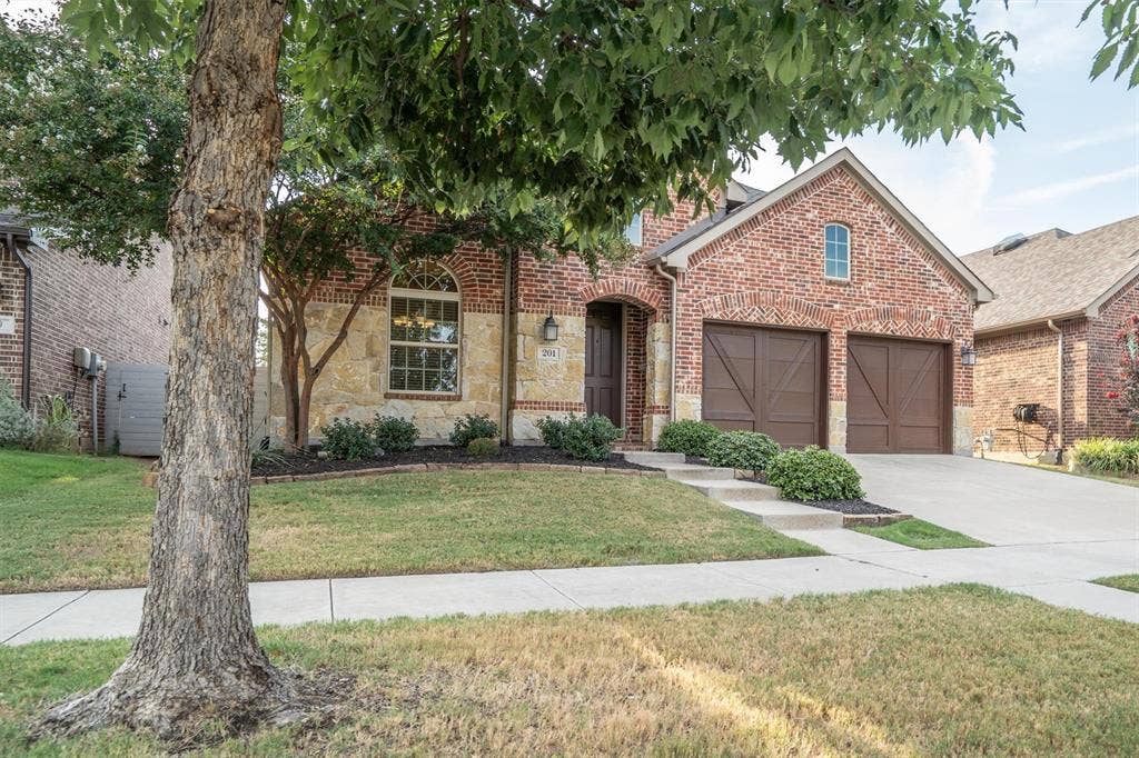 201 Lilypad Bend, Argyle, TX 76226