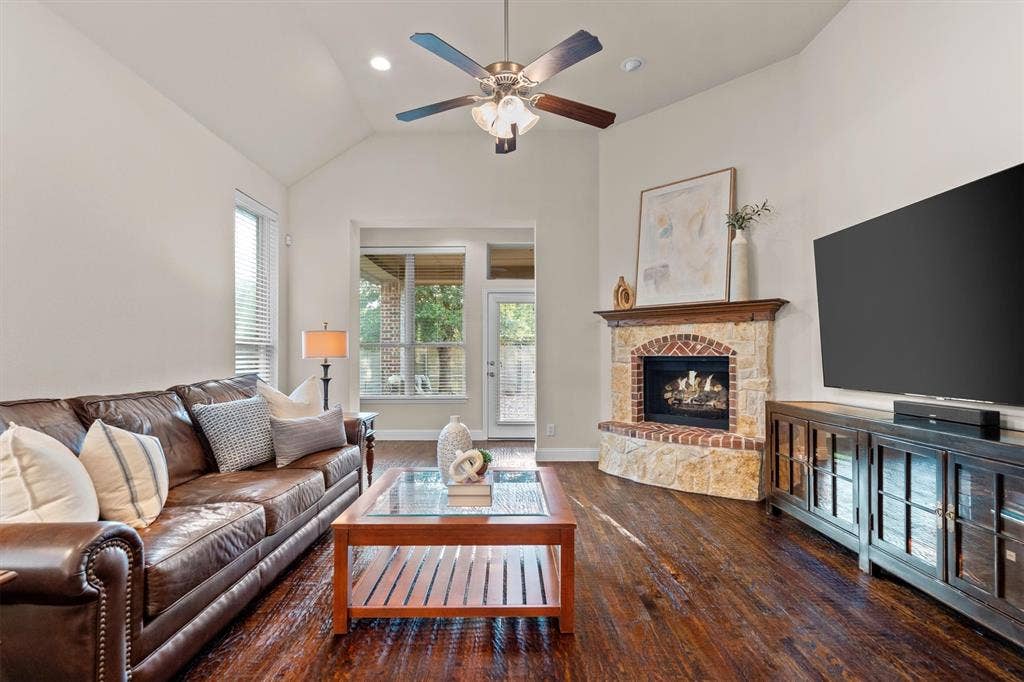 201 Lilypad Bend, Argyle, TX 76226