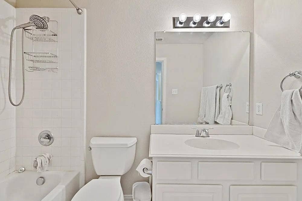 7913 Hannah Street, Plano, TX 75025