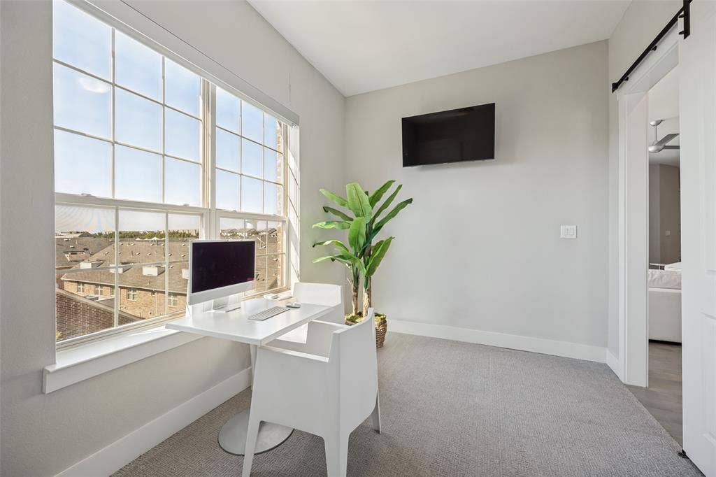 15875 Spectrum Drive, #4105, Addison, TX 75001 15875 Spectrum Drive, #4105, Addison, TX 75001