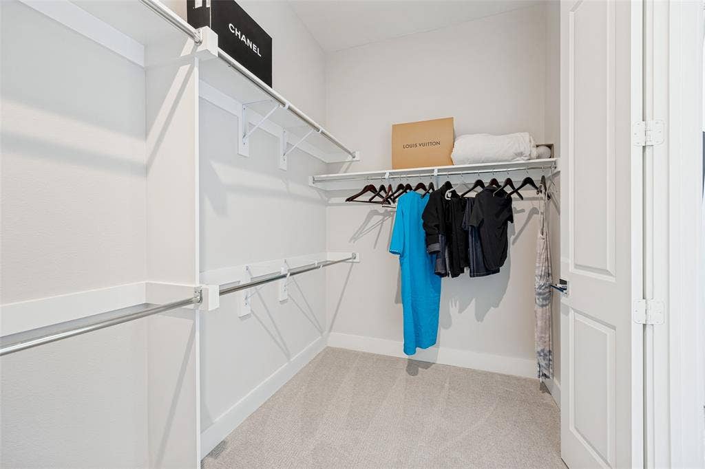 15875 Spectrum Drive, #4105, Addison, TX 75001 15875 Spectrum Drive, #4105, Addison, TX 75001