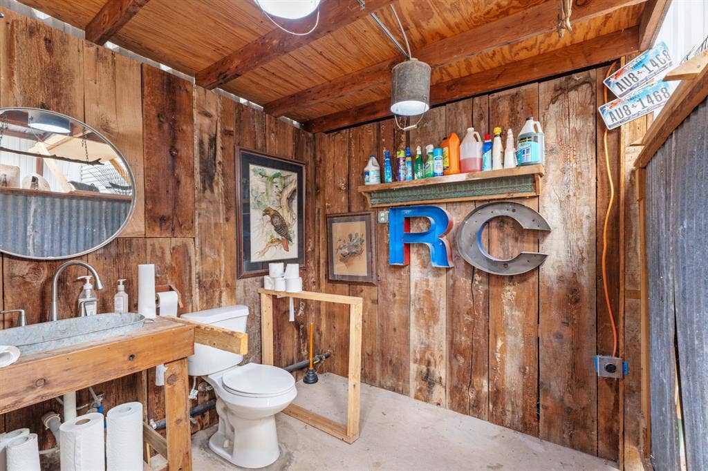 4870 Rhea Road, Granbury, TX 76049 4870 Rhea Road, Granbury, TX 76049