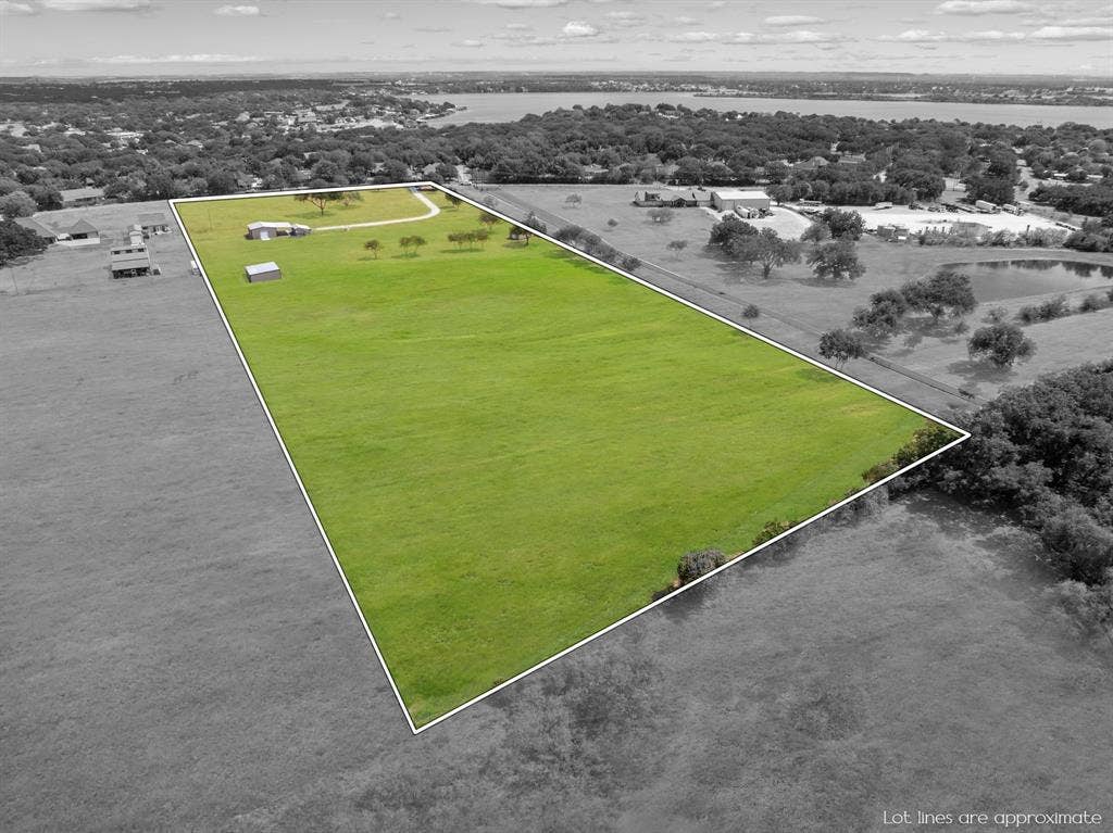 4870 Rhea Road, Granbury, TX 76049 grass greening enhancement