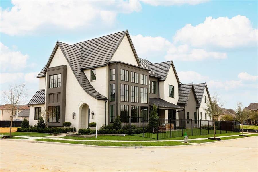 Property photo for 1801 Cannes Circle, Southlake, TX