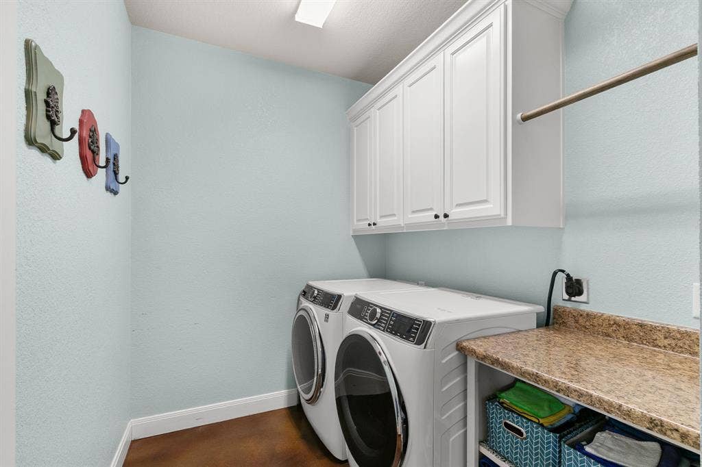 202 Camino Del Rancho, Lorena, TX 76655