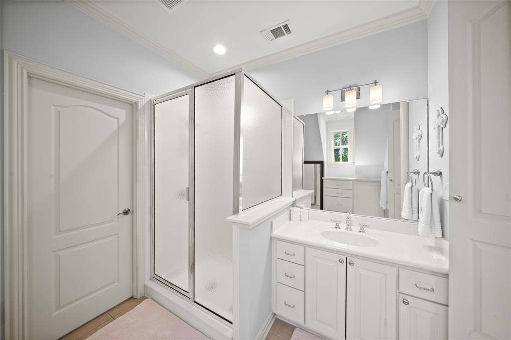 1950 Stonehill Drive, Tyler, TX 75703 1950 Stonehill Drive, Tyler, TX 75703