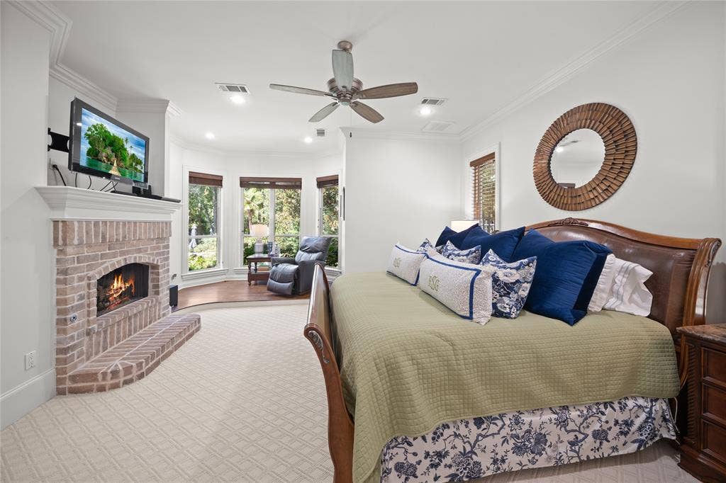 1950 Stonehill Drive, Tyler, TX 75703 1950 Stonehill Drive, Tyler, TX 75703