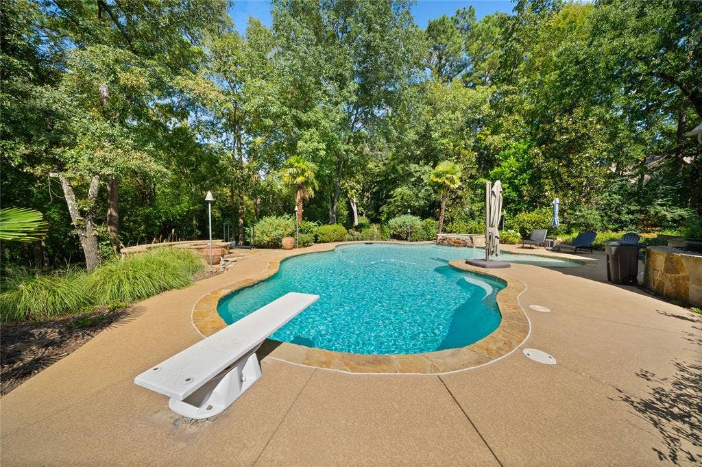 1950 Stonehill Drive, Tyler, TX 75703 1950 Stonehill Drive, Tyler, TX 75703