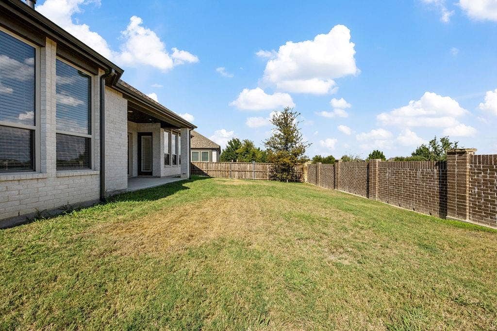 2717 Oak Blossom Drive, McKinney, TX 75071