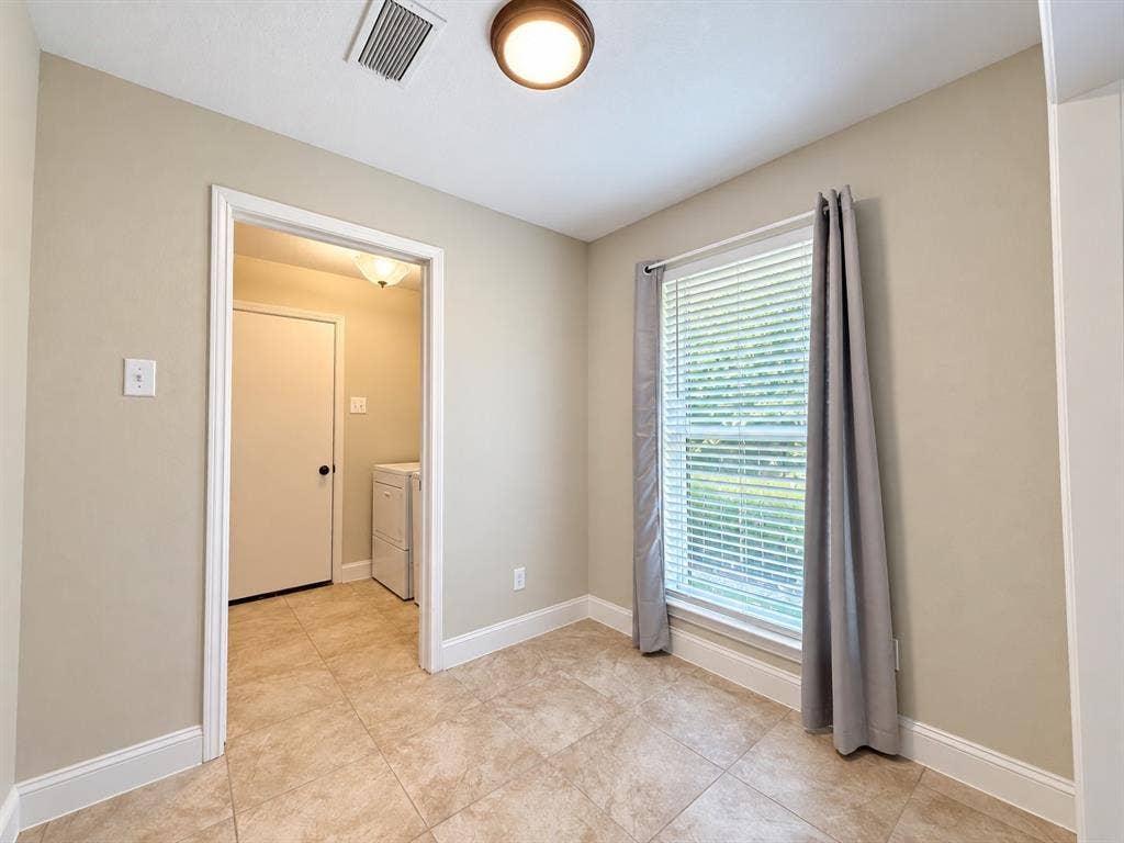 15531 Mosscove Circle, Dallas, TX 75248 Breakfast Room