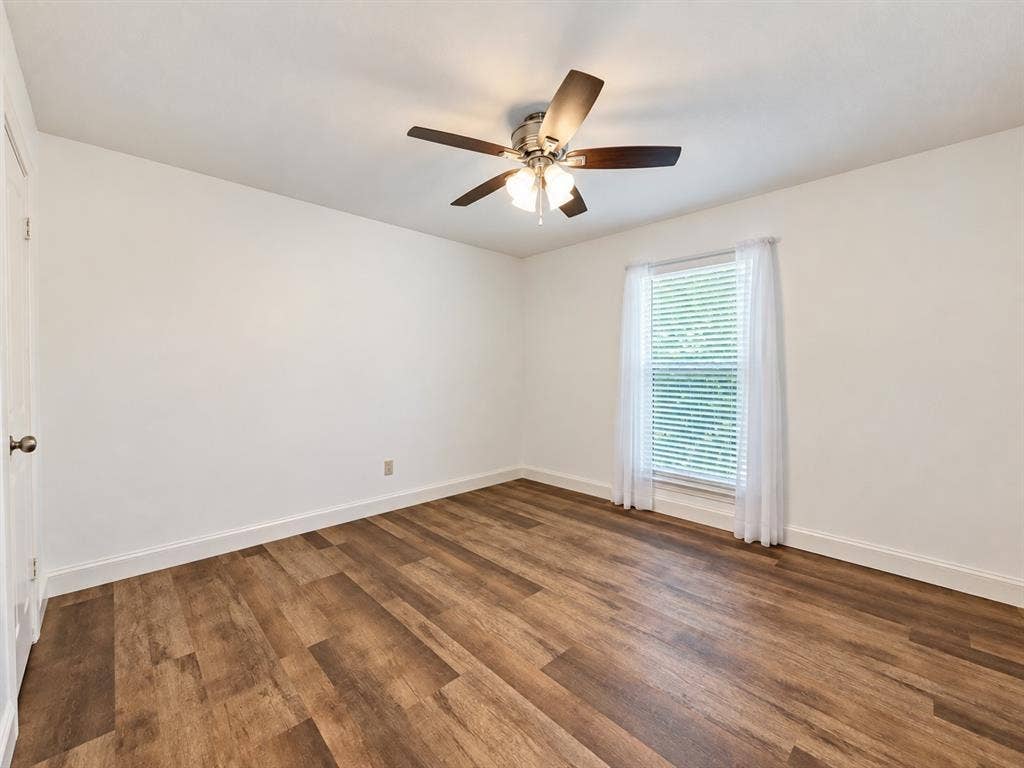 15531 Mosscove Circle, Dallas, TX 75248 Bedroom 3