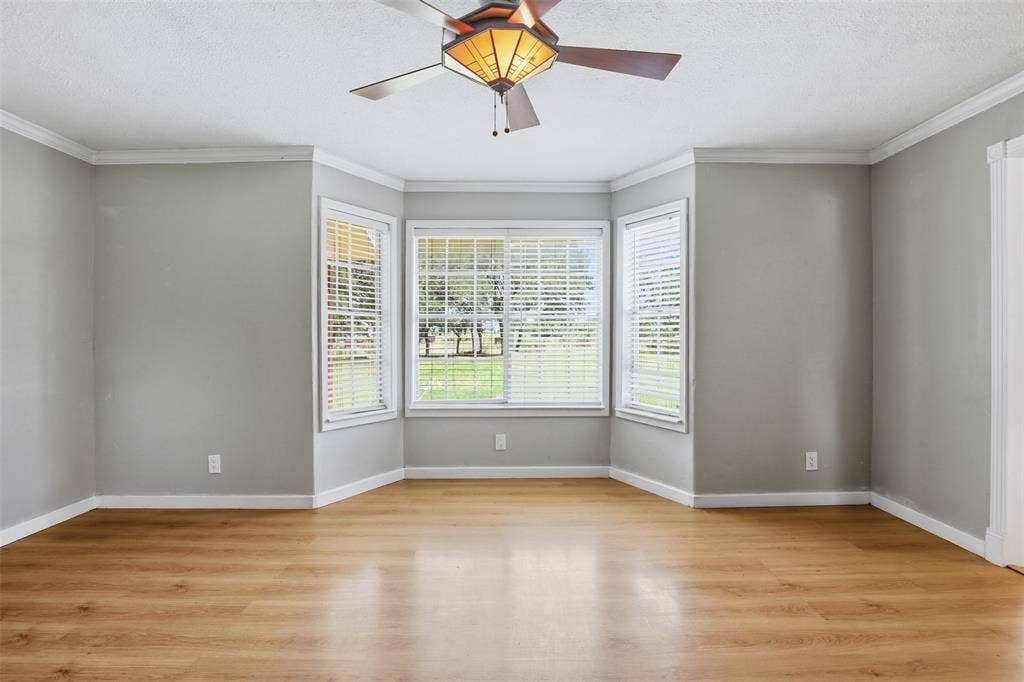 4298 Knob Road, Springtown, TX 76082 4298 Knob Road, Springtown, TX 76082