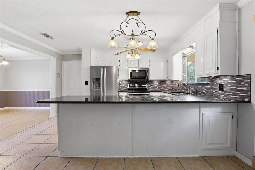 4298 Knob Road, Springtown, TX 76082 4298 Knob Road, Springtown, TX 76082