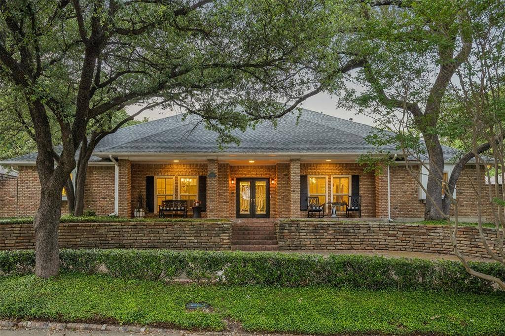 9631 Hilldale Drive, Dallas, TX 75231 9631 Hilldale Drive, Dallas, TX 75231