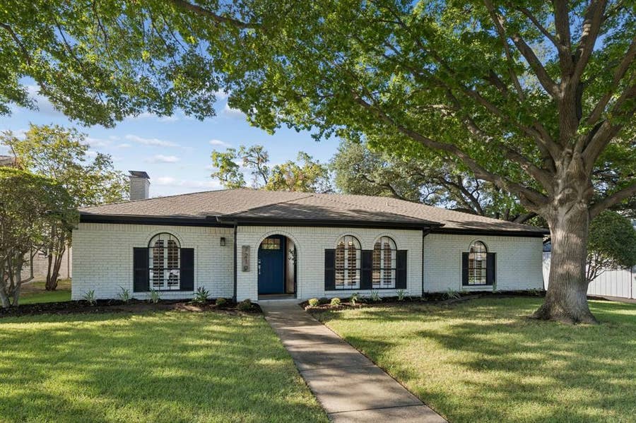 Property photo for 7210 Bluefield Drive, Dallas, TX