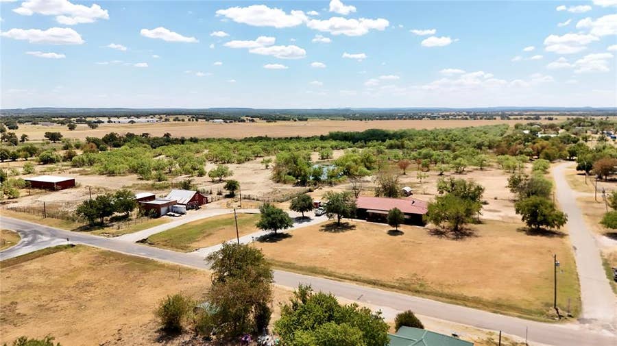 Property photo for 414 E Walnut Street, Strawn, TX