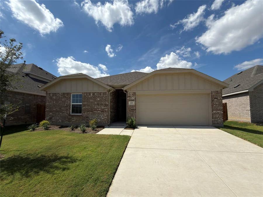 Property photo for 209 Patton Lane, Venus, TX