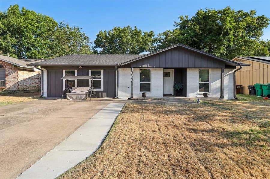 Property photo for 1800 Emery Street, Denton, TX