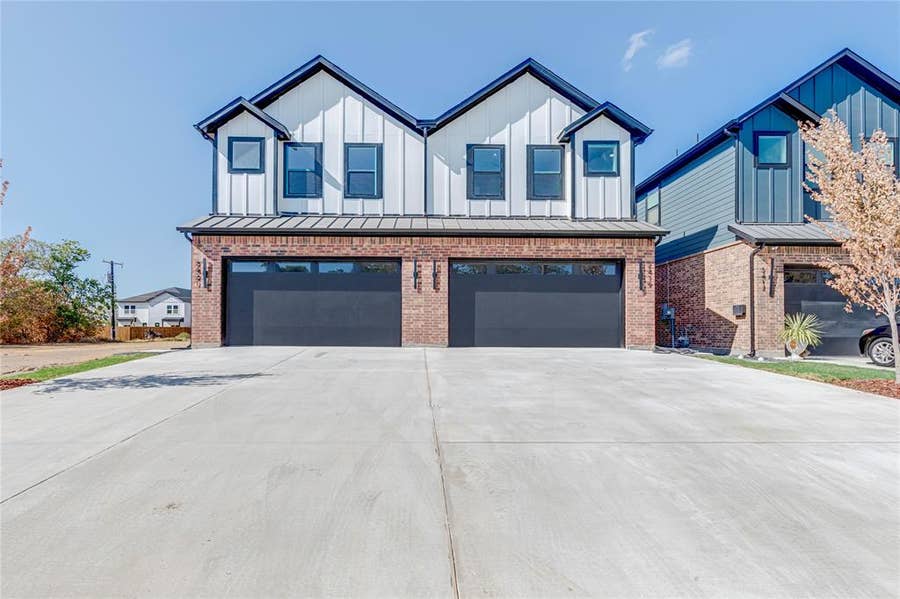 Property photo for 2419 & 2421 Meyers Street, Dallas, TX