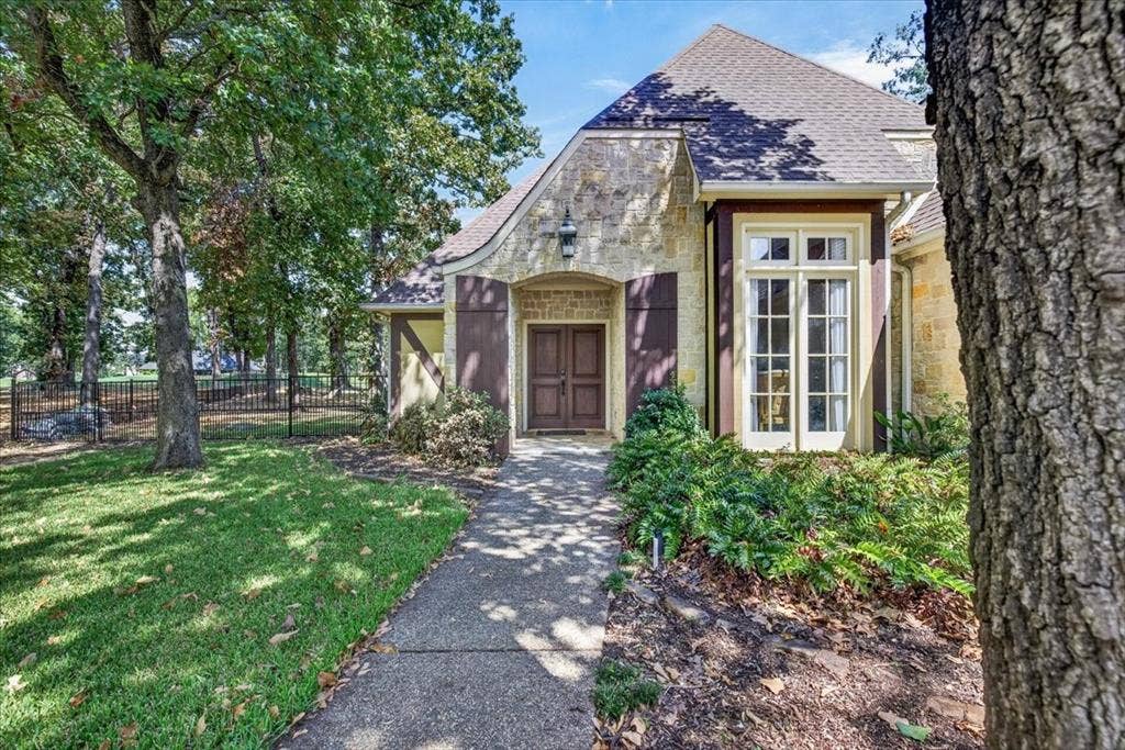 257 Saint Andrews Drive E, Mabank, TX 75156 257 Saint Andrews Drive E, Mabank, TX 75156