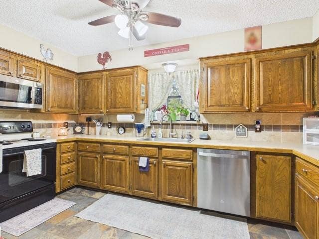 3602 San Saba, Athens, TX 75752 3602 San Saba, Athens, TX 75752
