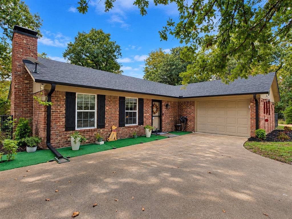 3602 San Saba, Athens, TX 75752 3602 San Saba, Athens, TX 75752